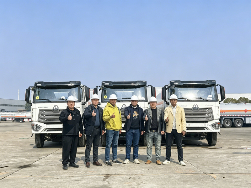 Africa customer visiting for trucks inspection Africa customer visiting for trucks inspection